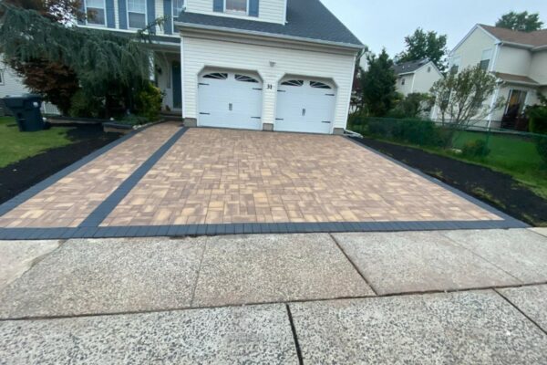 Interlock Paver Driveway Installers (3)